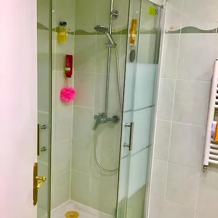 Port Quartier Antiquaire Nizza