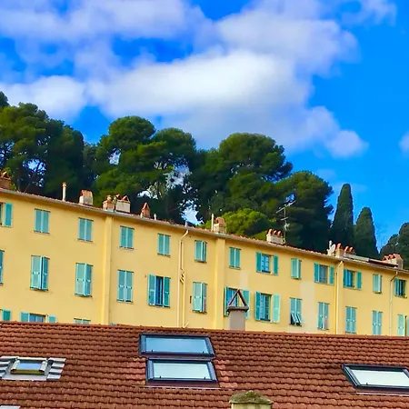 Port Quartier Antiquaire Privatunterkunft